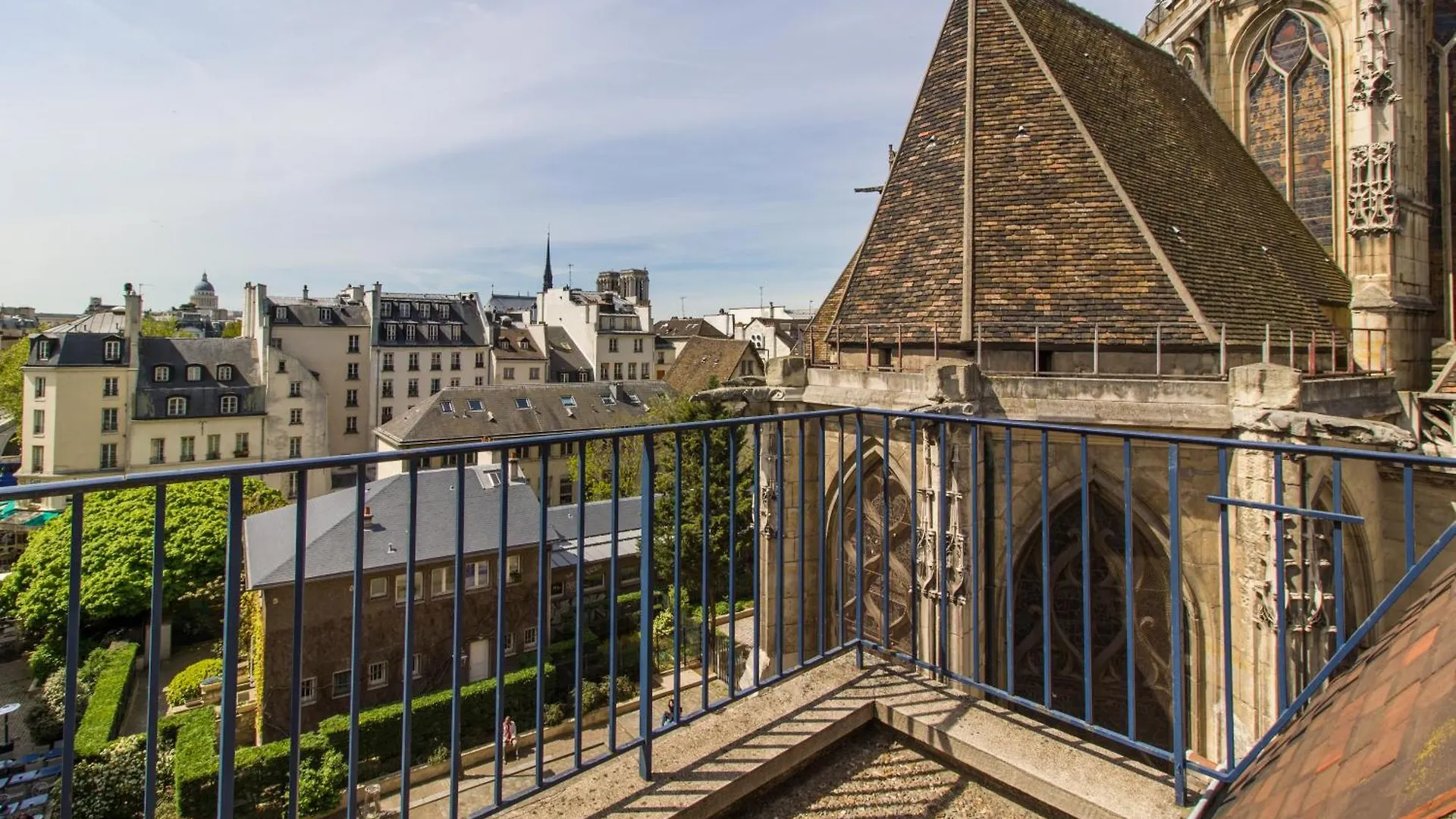 Mije Marais Hostel